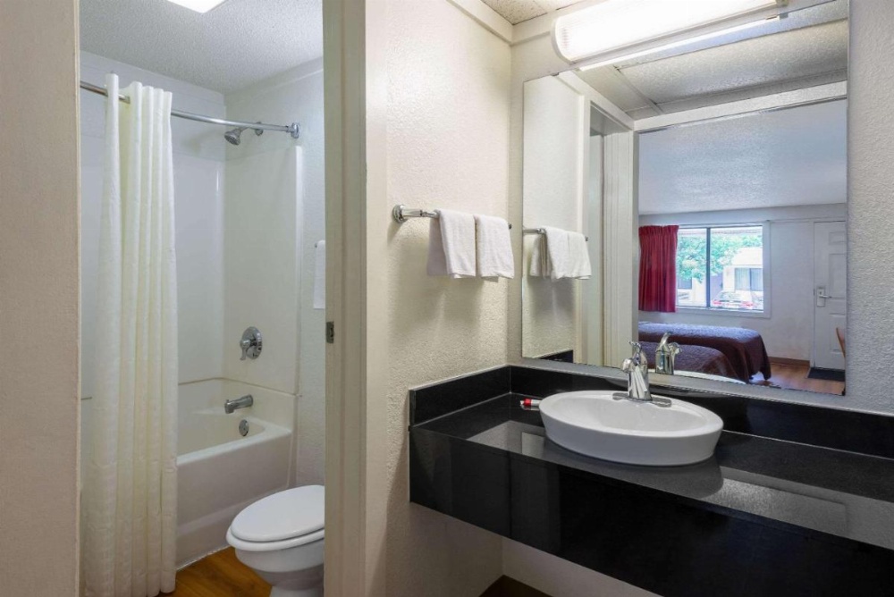 Travelodge by Wyndham Essington / Philadelphia Airport Image 20