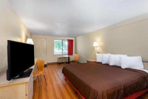 Travelodge by Wyndham Essington / Philadelphia Airport image 25