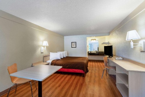 Travelodge by Wyndham Essington / Philadelphia Airport image 27