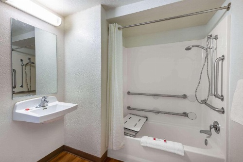 Travelodge by Wyndham Essington / Philadelphia Airport image 28