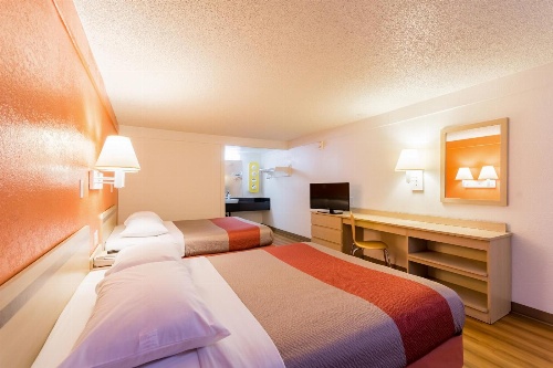 Travelodge by Wyndham Essington / Philadelphia Airport image 4