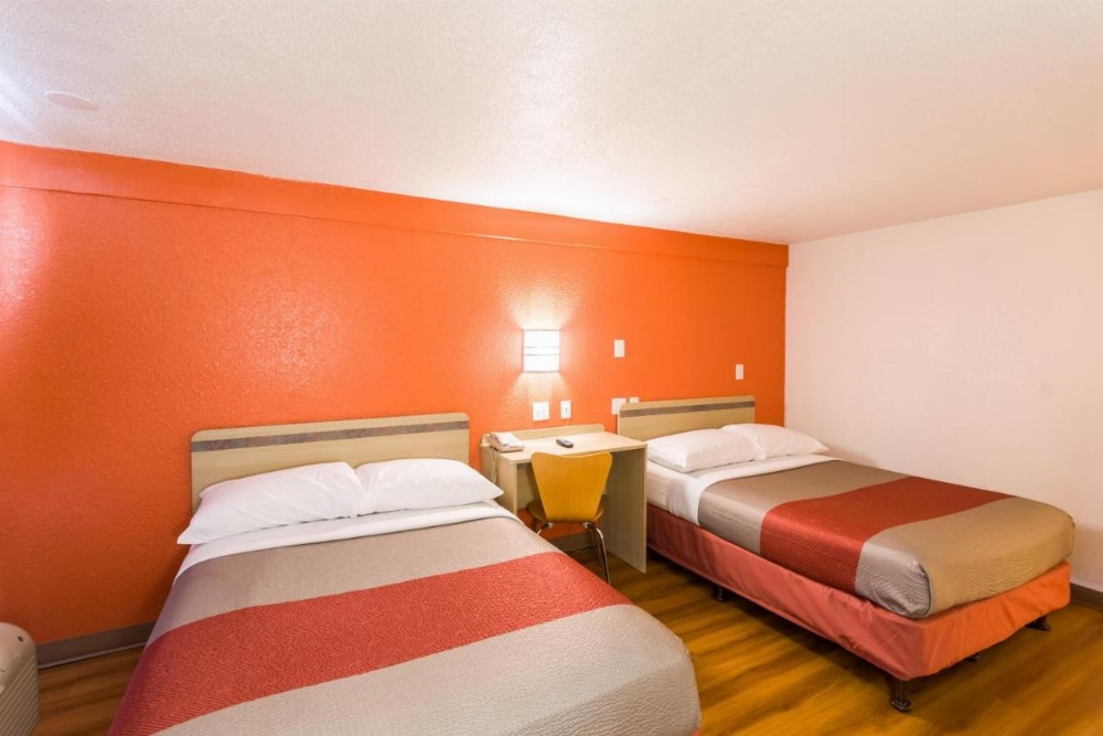 Travelodge by Wyndham Essington / Philadelphia Airport Image 7